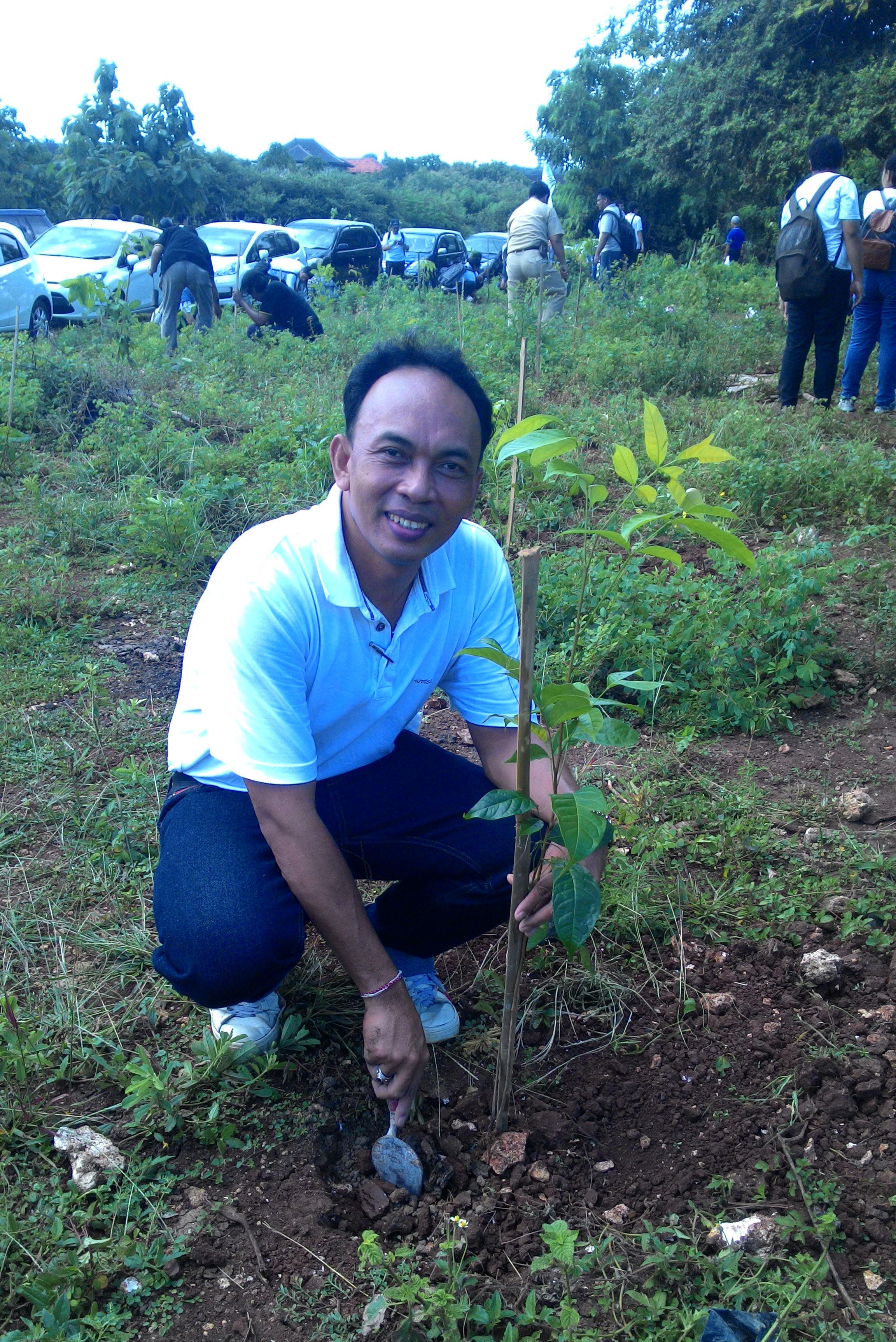 I Wayan Nuarsa